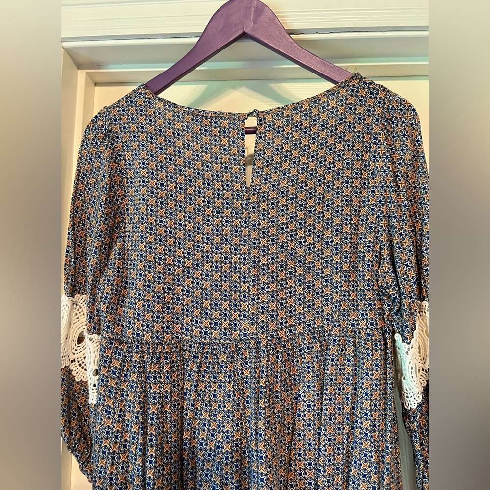 Umgee Blue and Brown/Gold Pattern Mini Dress with Lace Sleeves - Picture 8 of 9